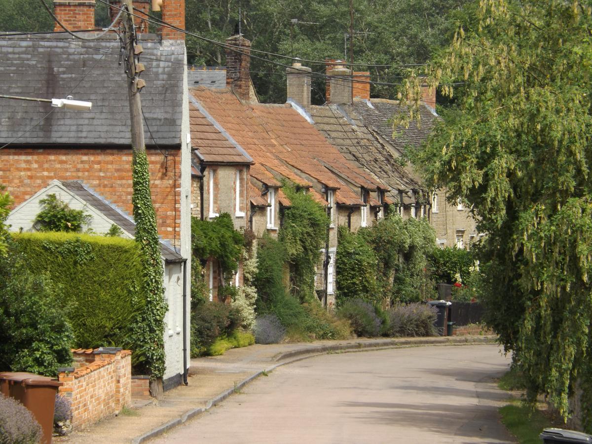 ホテルThe Vane Arms Sudborough エクステリア 写真